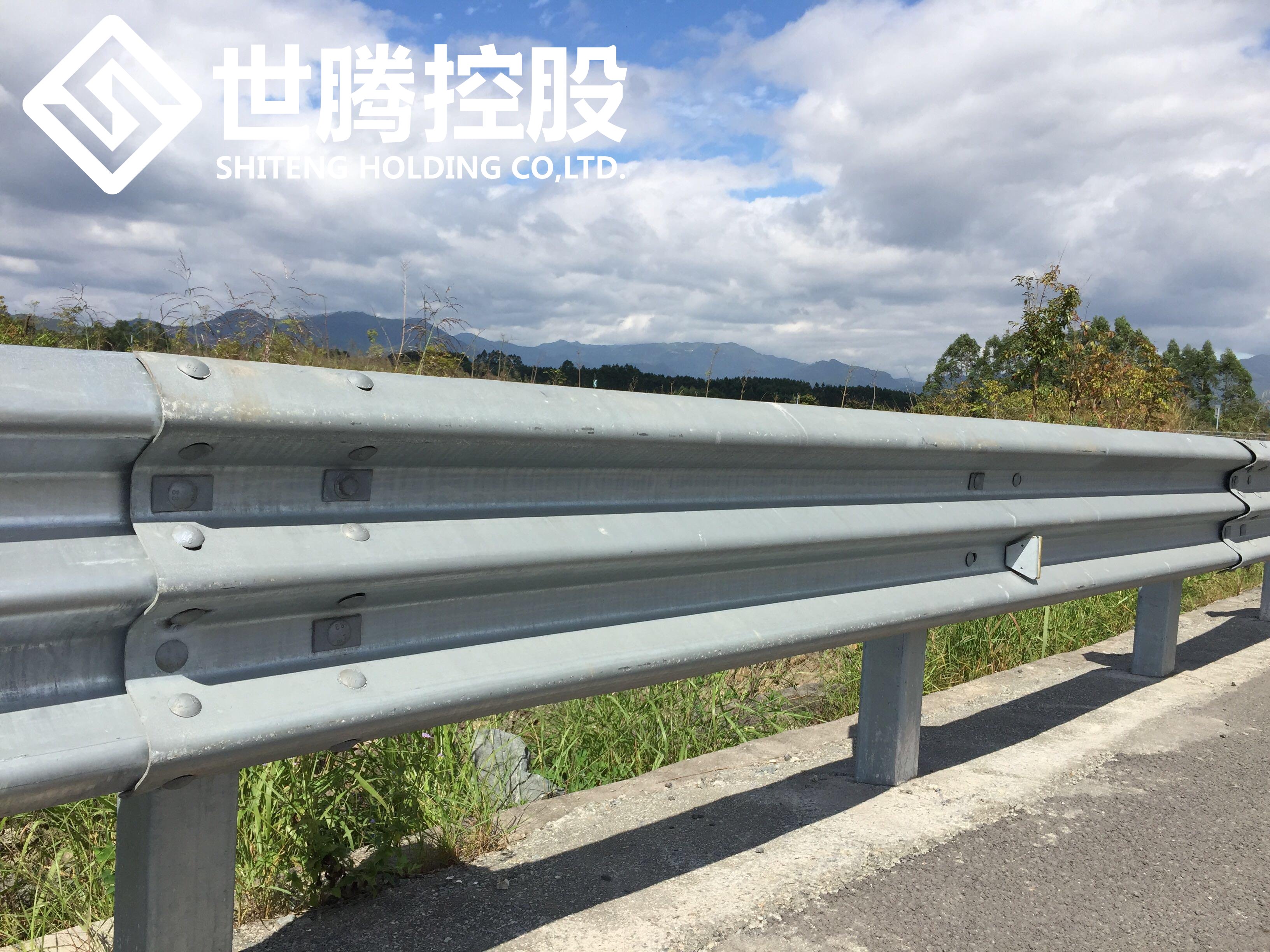 应该如何进行规范化设置道路护栏？？？？？？？